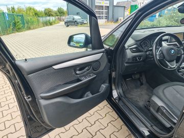 BMW 218 - 7