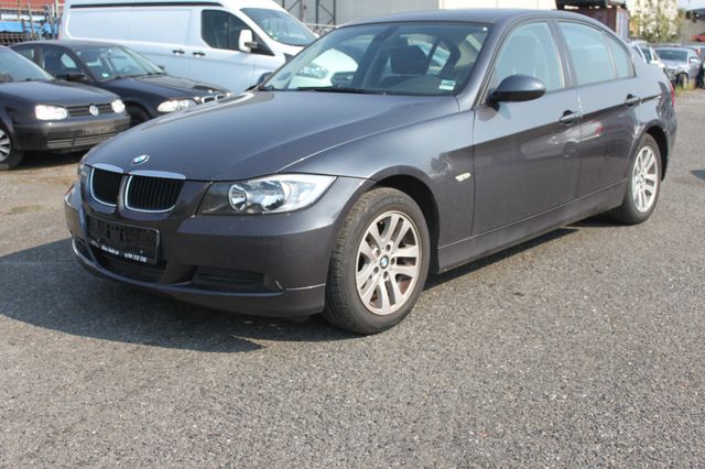 BMW 318 Baureihe 3 Lim. 318i