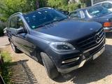 Mercedes-Benz ML 350 BlueTEC 4MATIC - - Mercedes-Benz ML 350 Gebrauchtwagen in München