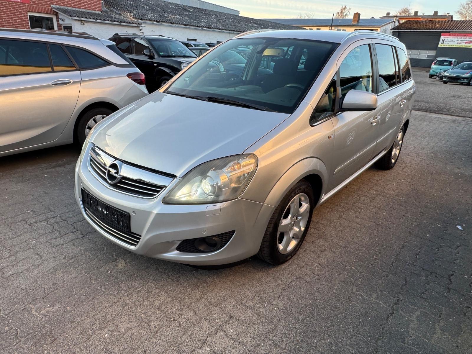 Opel Zafira B Family Plus
