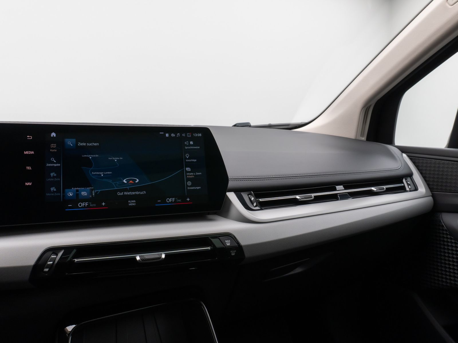 Fahrzeugabbildung BMW 218d Active Tourer Panorama 360°HUD Komfort AHK