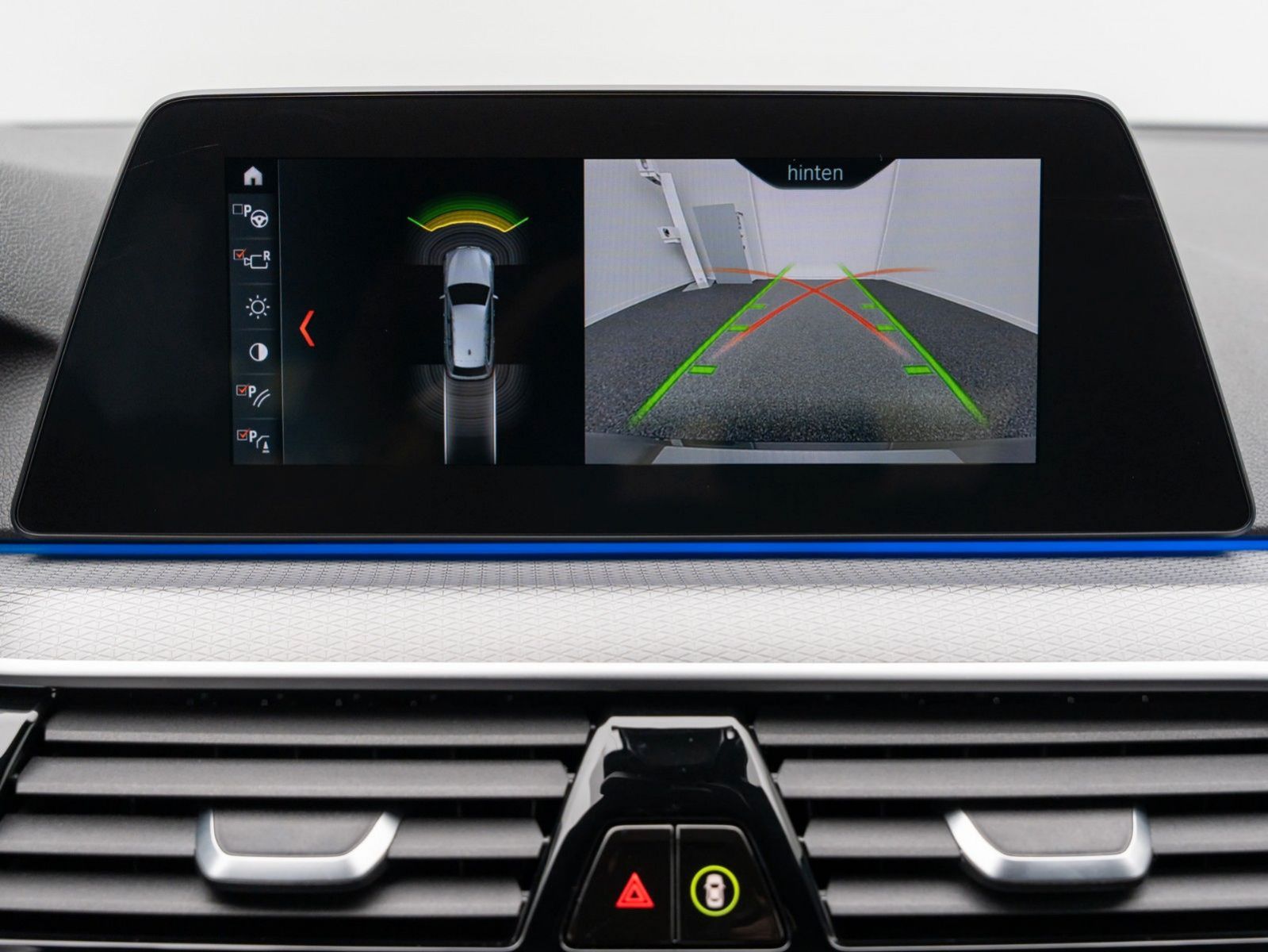 Fahrzeugabbildung BMW 520d xD M Sport LED Alarm DAB Kamera Parkassist