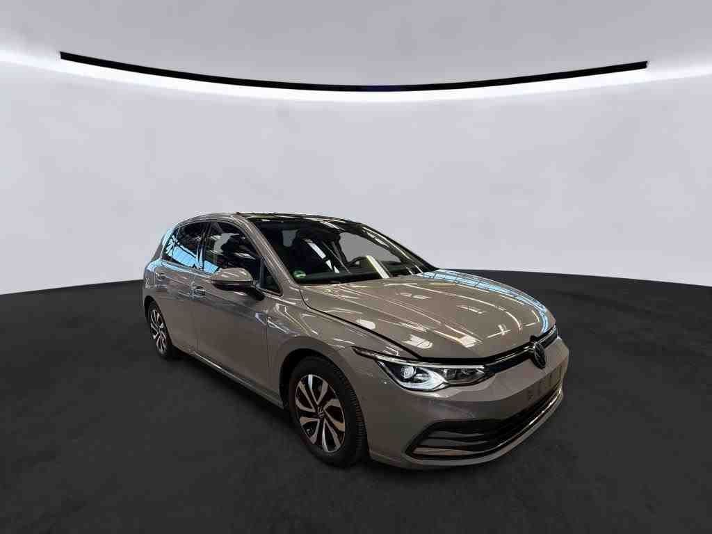 Golf VIII 2.0 TDI DSG Active *AHK*PANO*KAMERA*