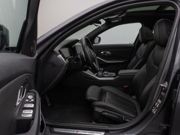 Fahrzeugabbildung BMW M340d xDr Tour HUD H/K Pano M Sportbremse Laser