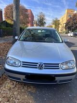 Volkswagen Golf 2.0 mit CarPlay TÜV 07/26 - gebrauchte VW Golf aus dem Jahr 2001