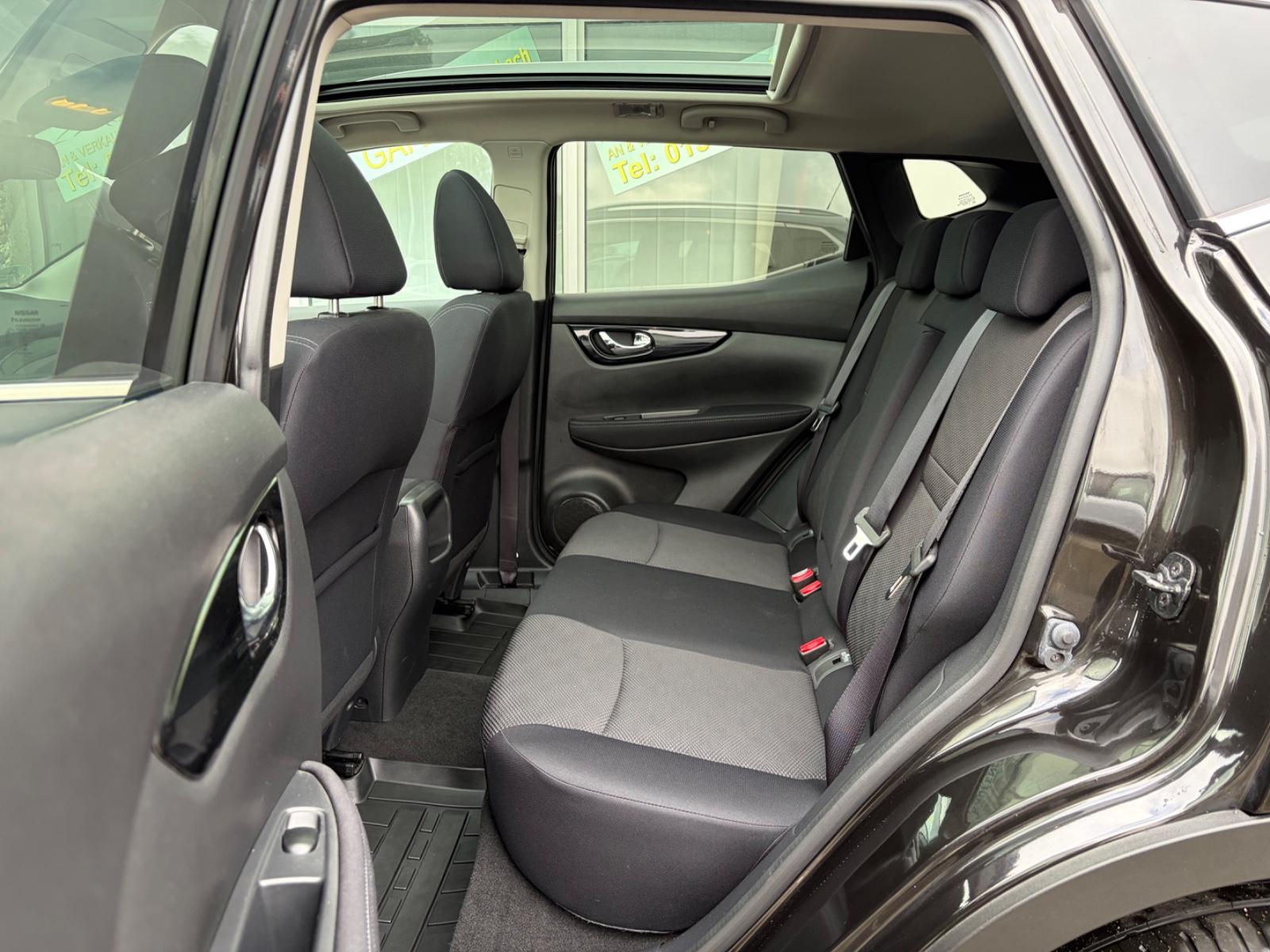Nissan Qashqai 360° 1.6*PANO*NAVI*LED*360°-CAM*1HAND*LM