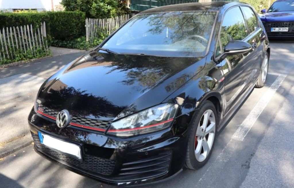 Image of Volkswagen Golf
