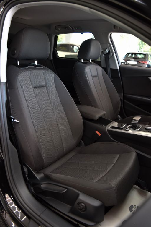 AUDI A4 2.0 TDI Avant~Navi~Bluetooth~Bi-Xenon~AHK AUDI A4 2.0 TDI Avant~Navi~Bluetooth~Bi-Xenon~AHK