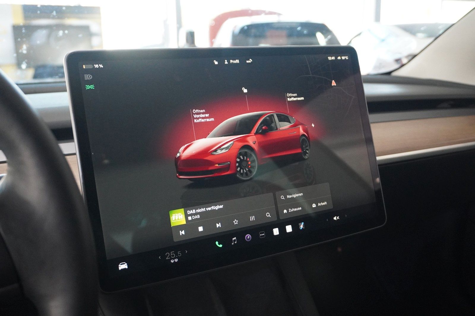 Fahrzeugabbildung Tesla Model 3 PERFORMANCE DUAL-MOTOR NAVI/LED/SH/AMD