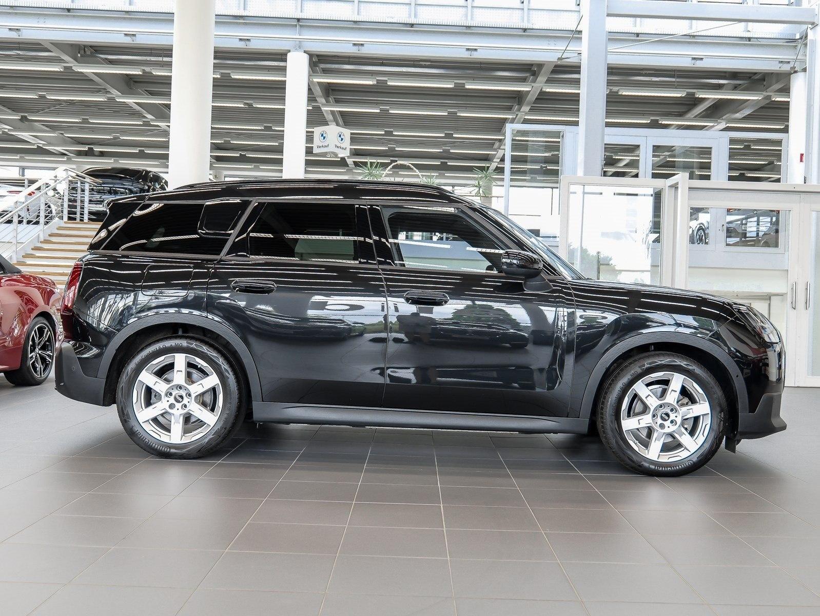 MINI Countryman E Essential SHZ PDC LED