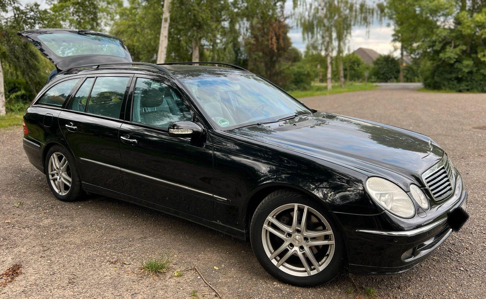 Mercedes-Benz E280 2005 — interior