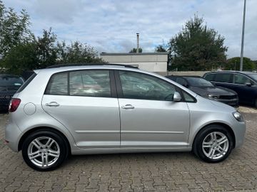 Volkswagen Golf - 2