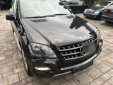 Mercedes-Benz ML 350 CDI Grand Edition - Mercedes-Benz ML 350: Cdi Grand Edition
