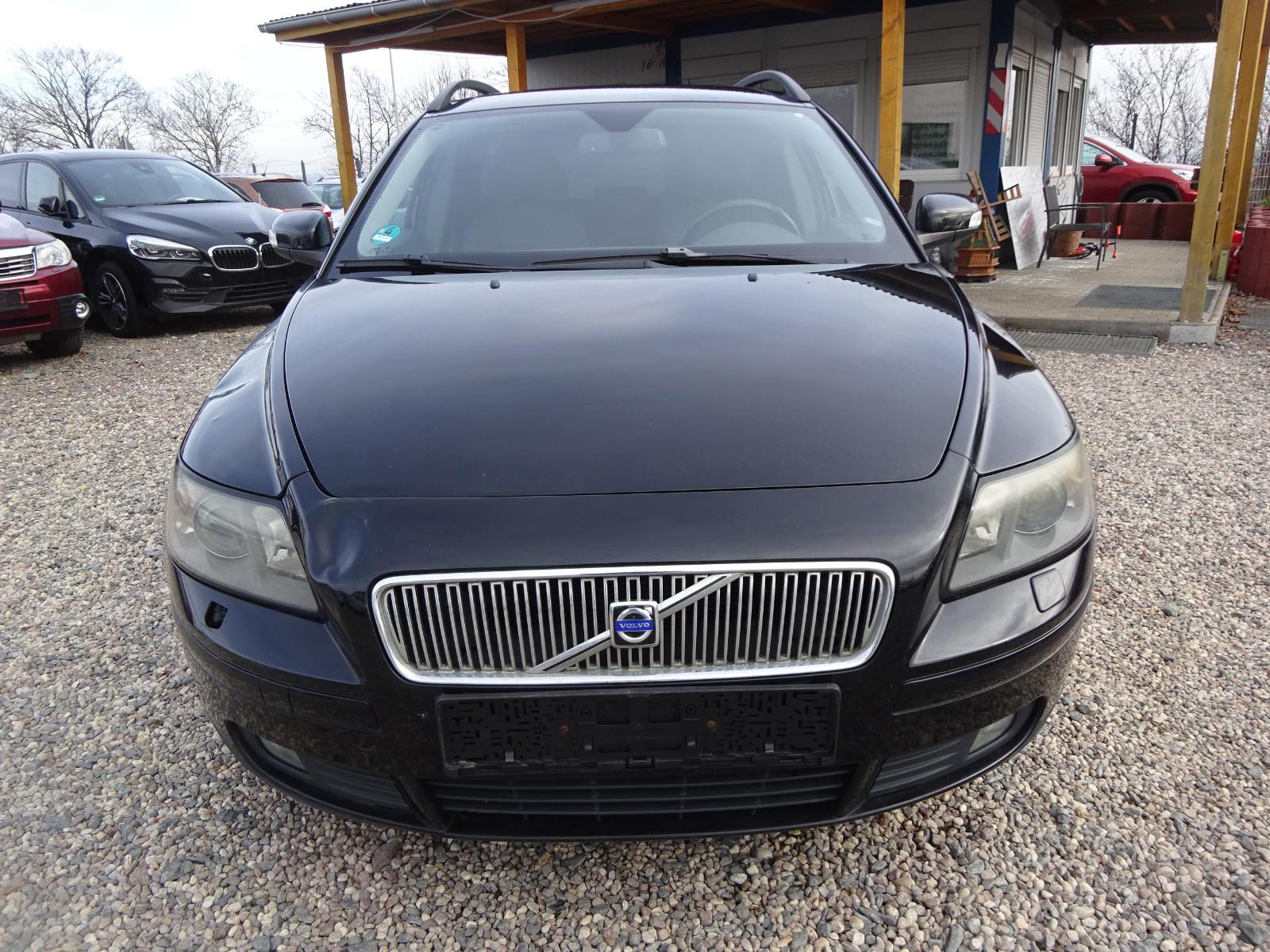 Volvo V50 2007 — вигляд ззаду