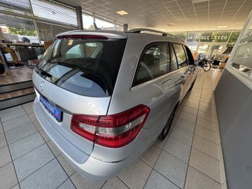 Mercedes E 220 - 7