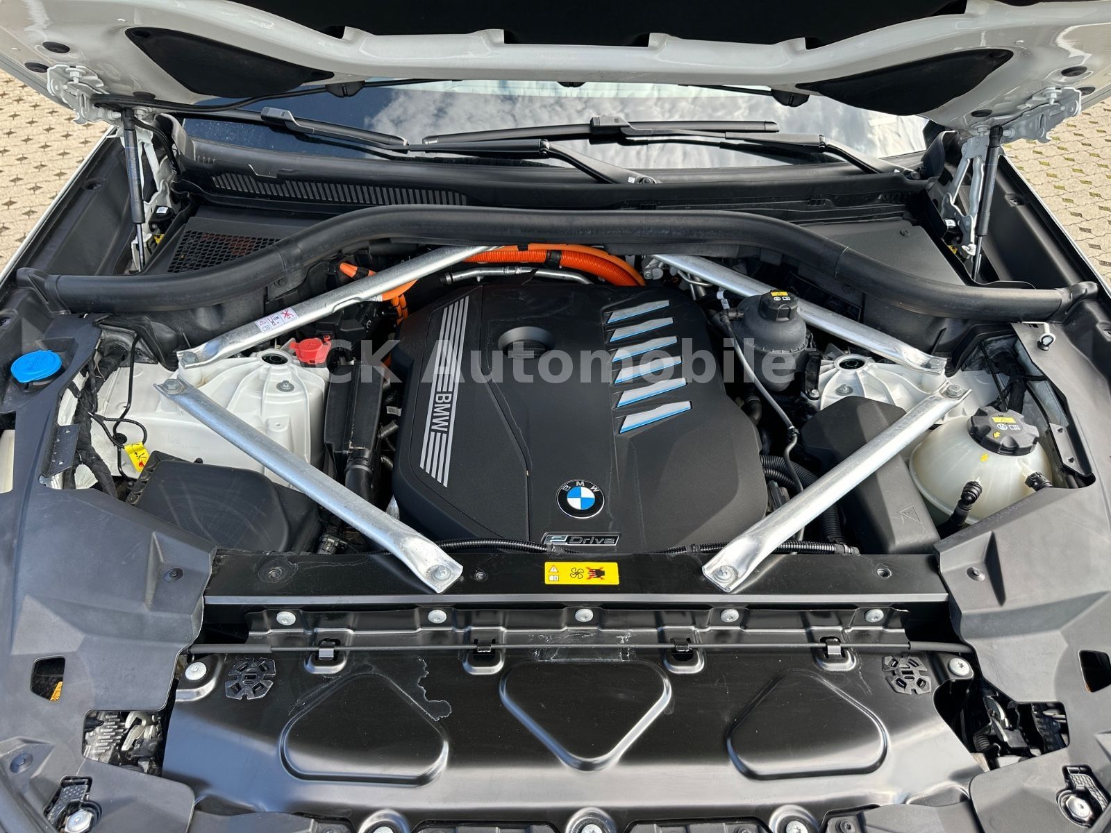 Fahrzeugabbildung BMW X5 xDrive45e M-Sport/Laser/Pano/Head-Up/360°/AHK