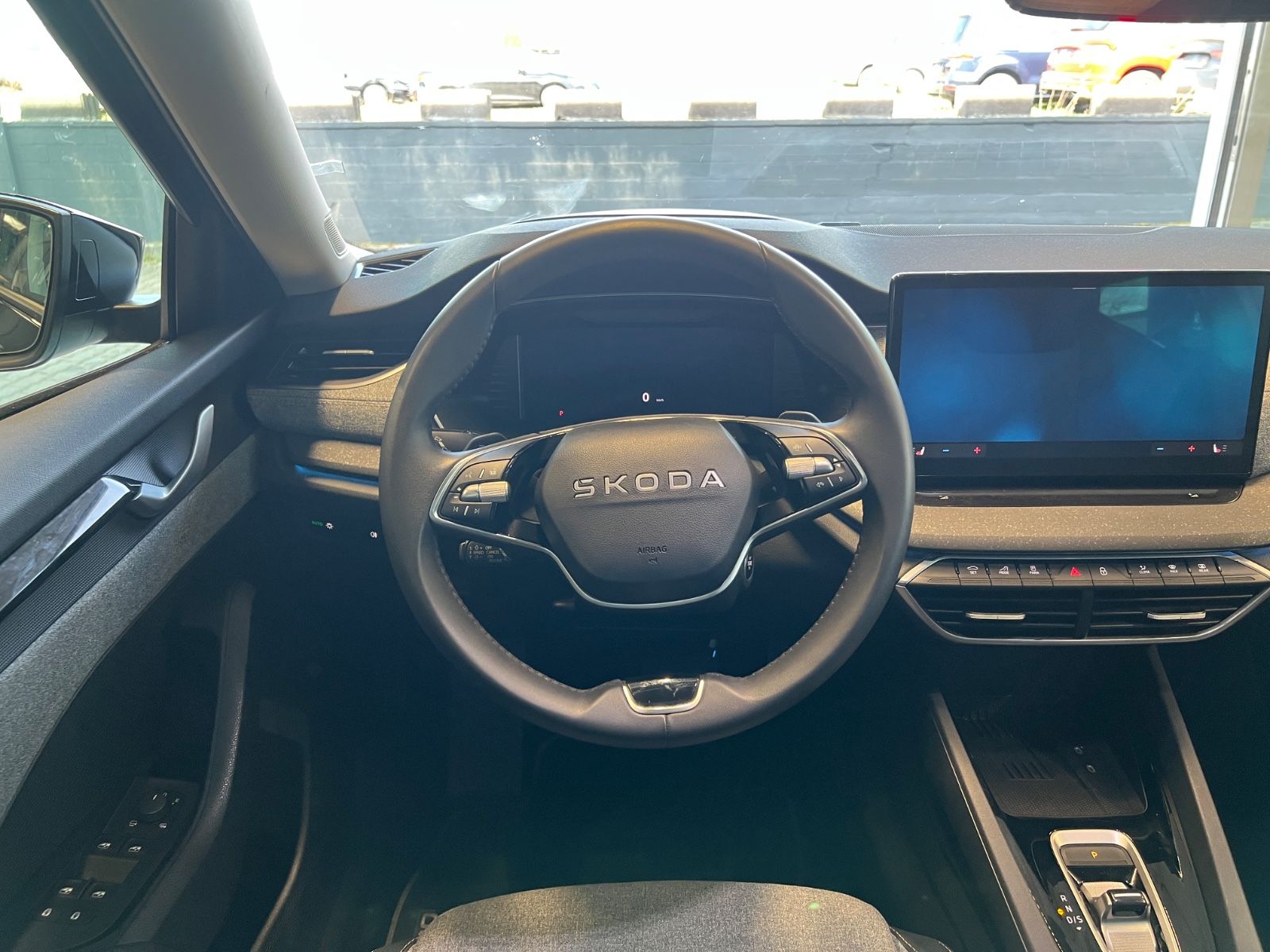 Skoda Octavia Combi 2.0TDI*AHK*LED*NAVI*LANEASSIST foto 11
