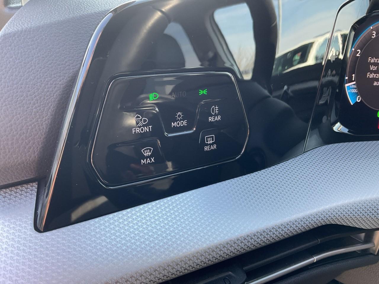 Volkswagen Golf VIII GOAL 1.5 eTSI OPF, DSG, Navi, LED-Plus, миниатюра 17