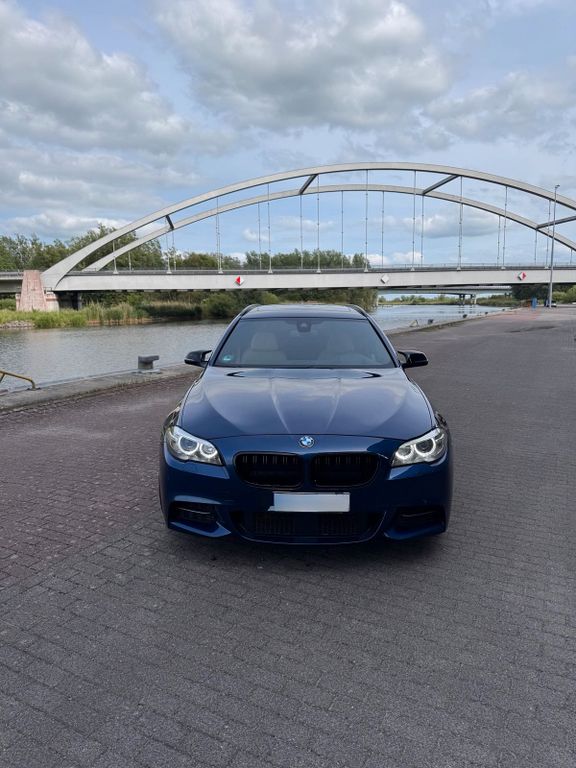 Image of BMW 530