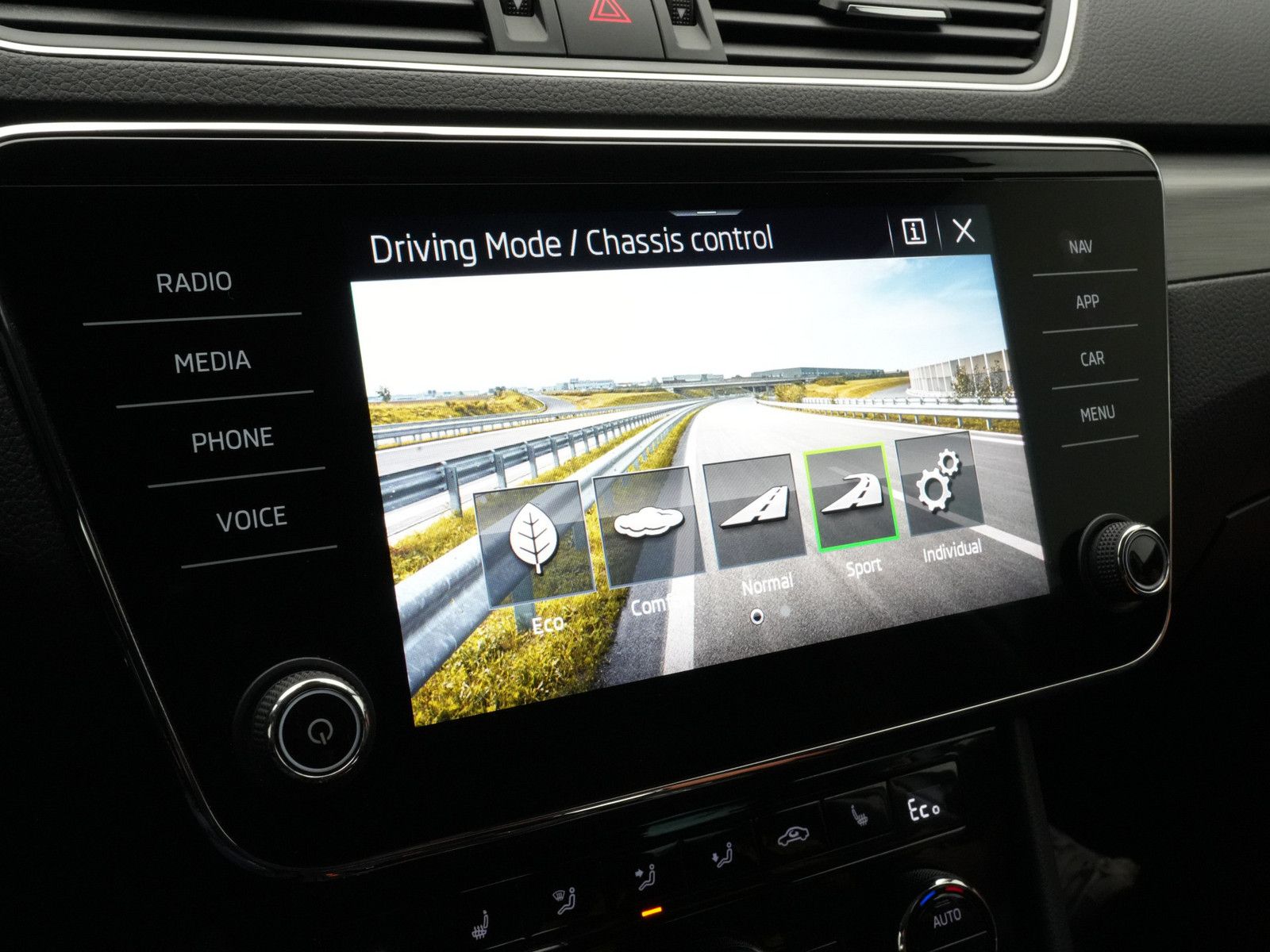 Skoda Superb - Bild 9