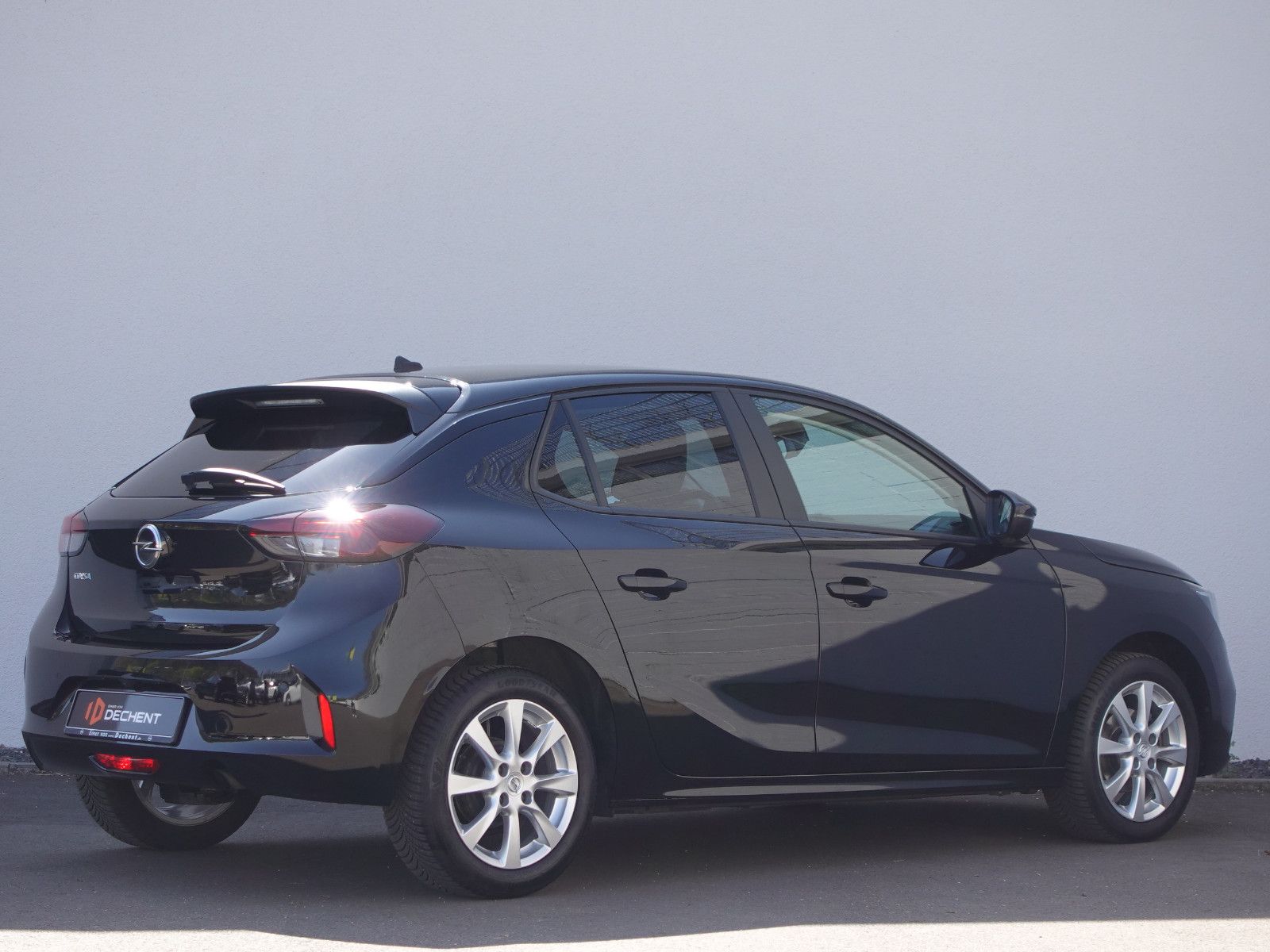 Fahrzeugabbildung Opel Corsa Edition 1.2,Navi,Kamera,Sitzhzg,Allwetter