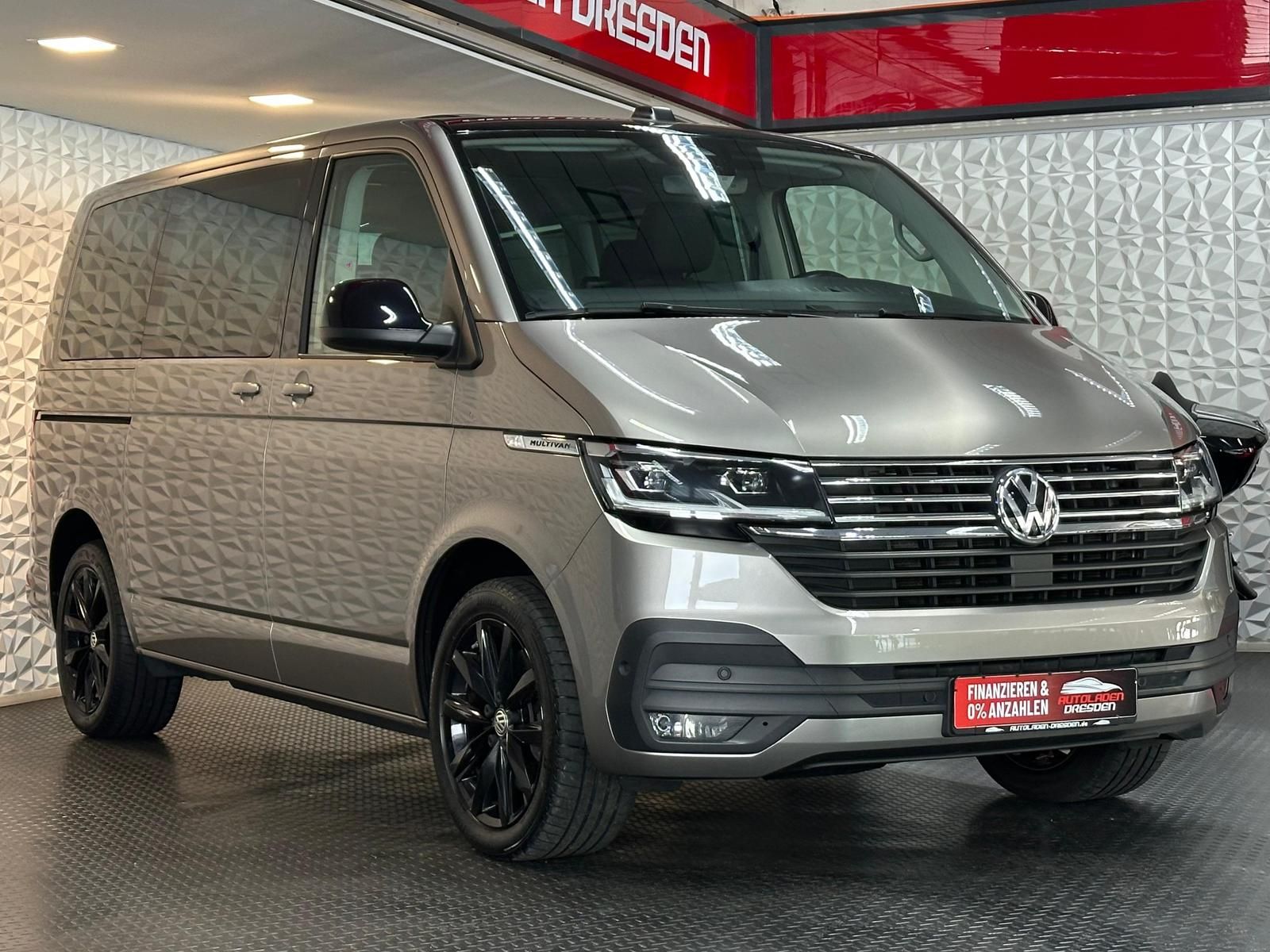VW T6.1 Multivan 2.0TDI EDITION LED#AHK#ACC#VIRTUAL - Image 2