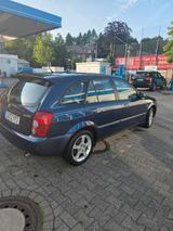 Mazda 323 F Sporty - Mazda 323 mit Benzin-Antrieb: Limousine, Automatik