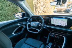 AUDI Q5 2.0 TDI quattro/ S LINE/ BUSINESS/ AHK/ 21" AUDI Q5 2.0 TDI quattro/ S LINE/ BUSINESS/ AHK/ 21"