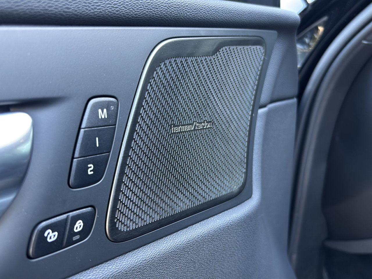 Volvo XC60 XC 60 Plus Dark AWD Bluetooth LED Klima, миниатюра 23