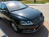 Volkswagen vw Passat 2.0 tdi 170 ps bi xenon Unfall frei - Volkswagen Passat: 170 Ps