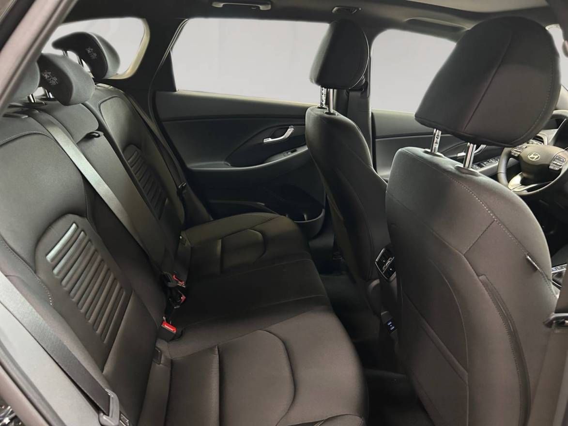Fahrzeugabbildung Hyundai i30 FL Kombi Trend Plus-Paket, Panoramadach