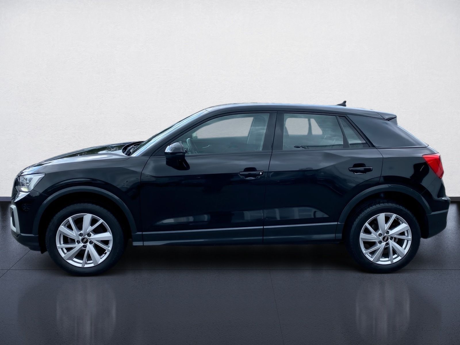 Audi Q2 35 TFSI advanced S-tronic LED Navi RFK PDC SH imagem 3