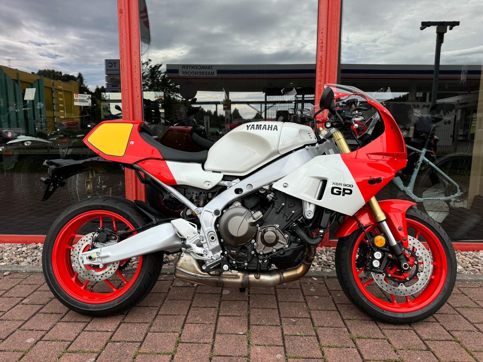 Yamaha XSR900 GP MY 2025 TOP