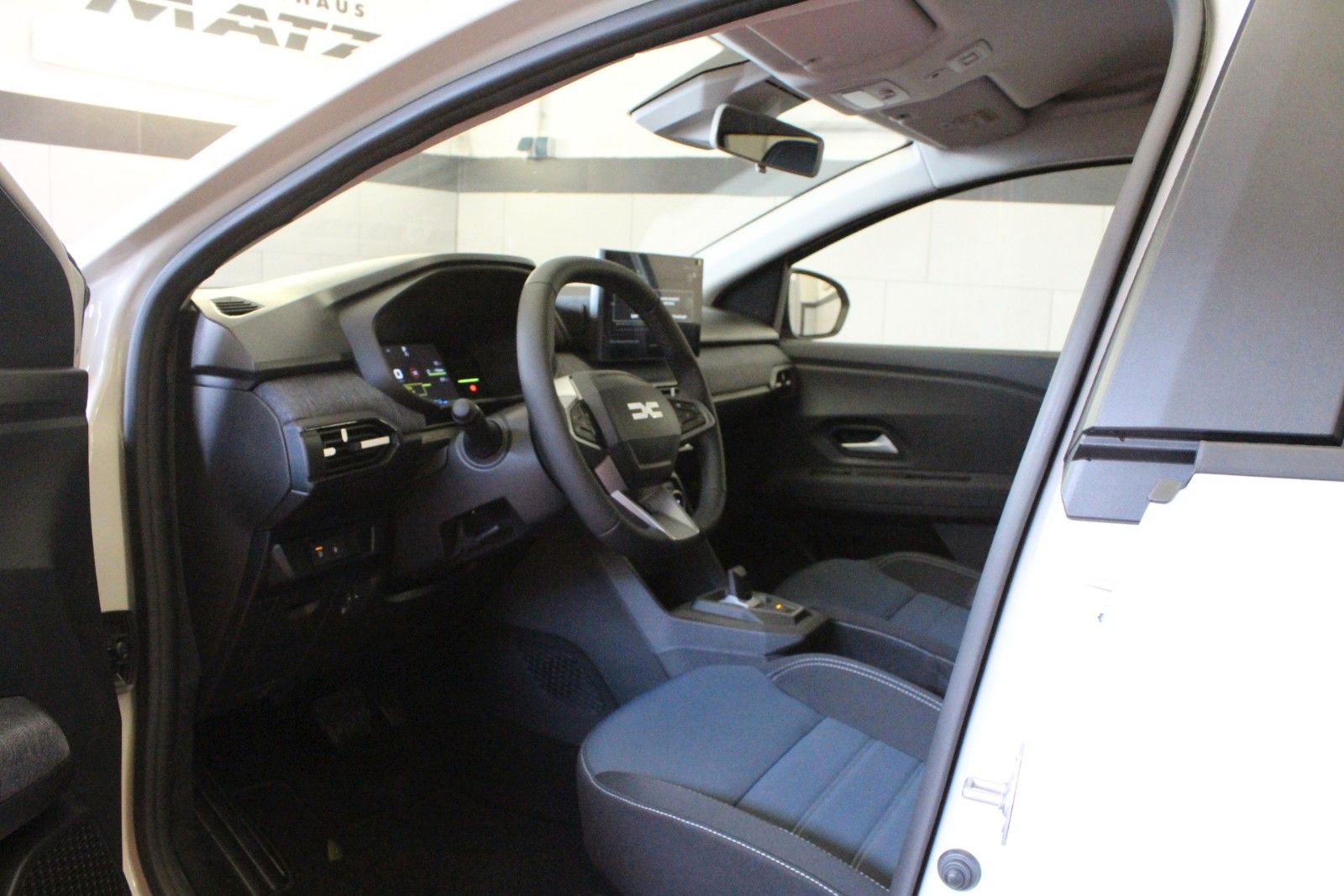 Fahrzeugabbildung Dacia Jogger Hybrid 155 Journey 7-Sitzer MY 2026