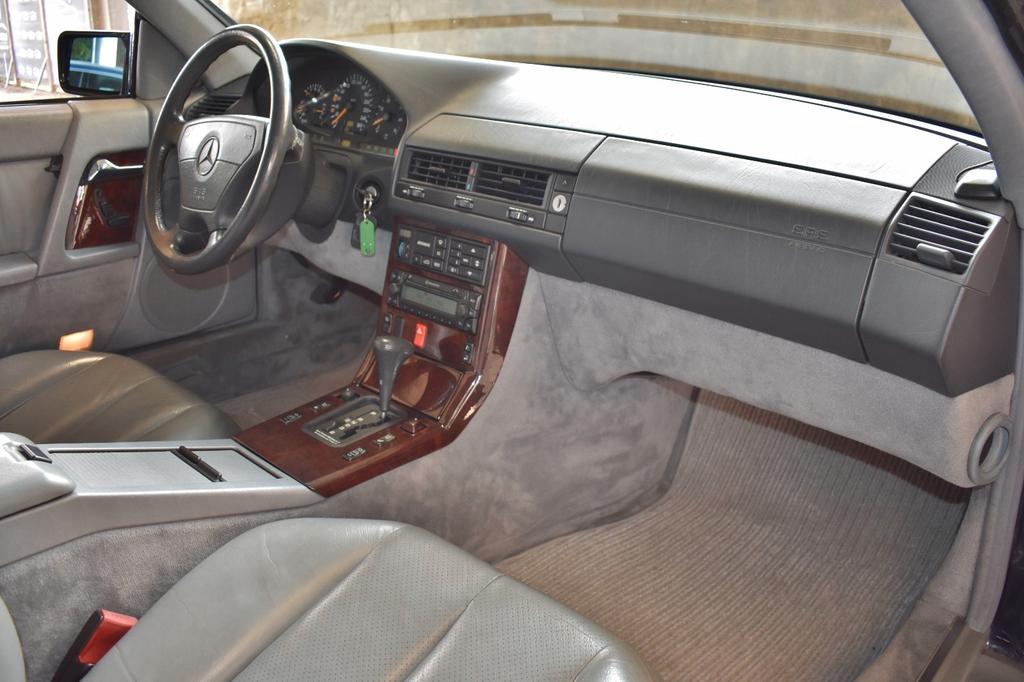 Mercedes-Benz SL 280