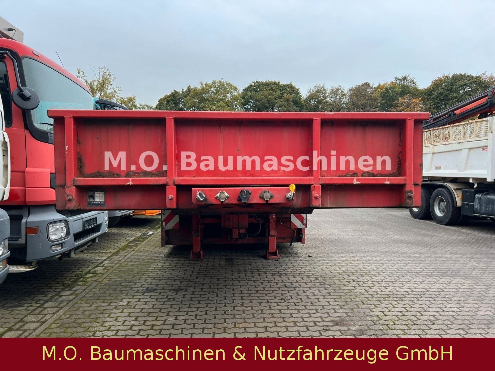 Fahrzeugabbildung LinTrailers 4 LSDU 18-40 / 4 Achser / Luftgefedert /