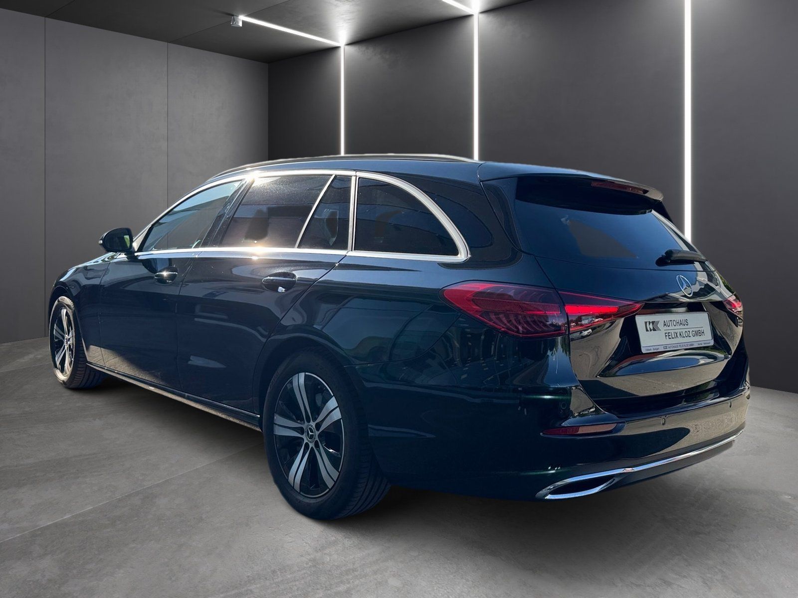 Fahrzeugabbildung Mercedes-Benz C 200 T Avantgarde*AHK*Pano*STDHZG*Kamera*ELD