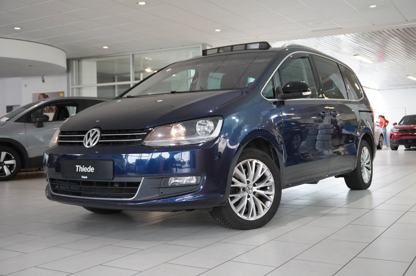 Fahrzeugabbildung Volkswagen Sharan 1.4 TSI STYLE 7-SITZE NAVI/PANO./SPORT/SH