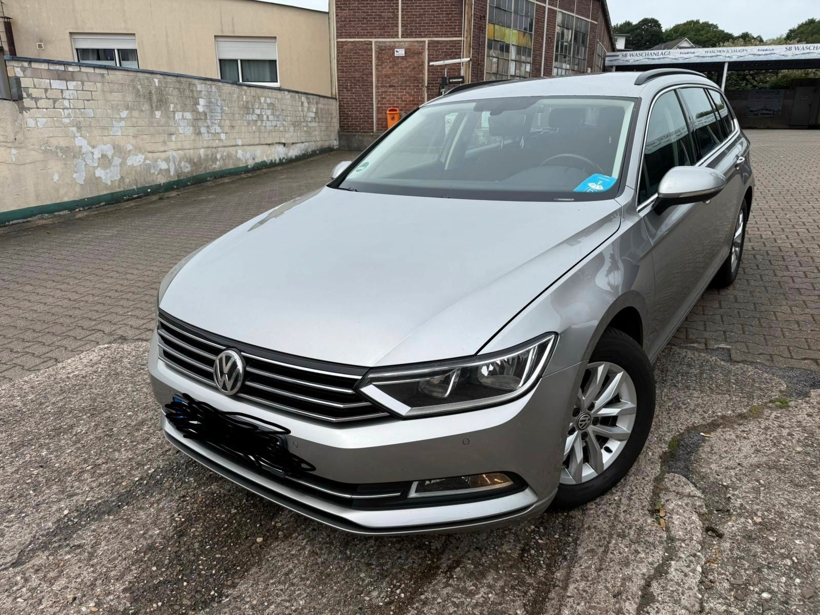 VW VW Passat Variant 1,6 TDI DSG 150 PS EURO ...