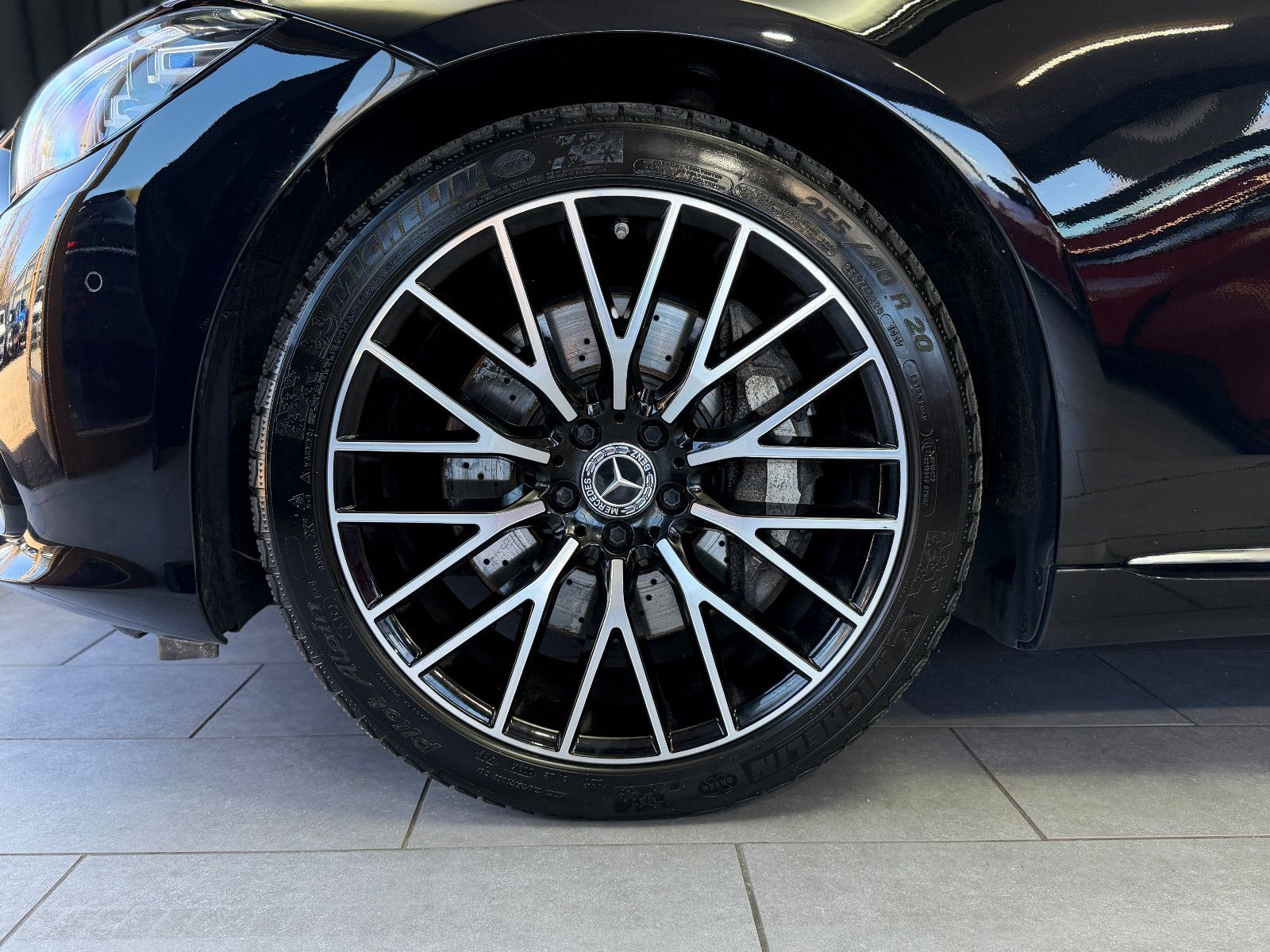 Fahrzeugabbildung Mercedes-Benz S 400 d Limousine L 4Matic|Burmester|MASSAGE|HuD
