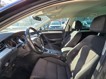 Volkswagen Passat - 7