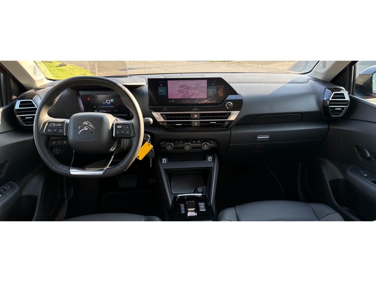 Fahrzeugabbildung Citroën C4 Elektro 136 Feel Pack HUD Navi LED  CarPlay
