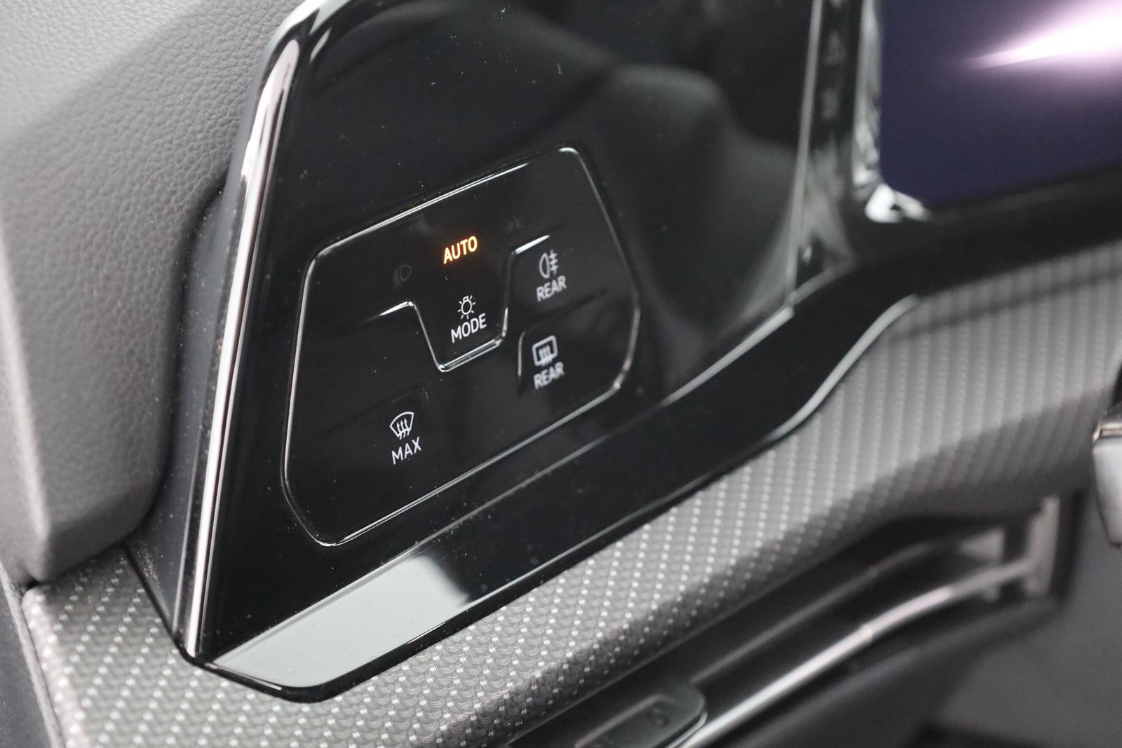 Volkswagen Golf VIII 1.5 TSI R-Line LED Navi ACC Teilleder, миниатюра 20
