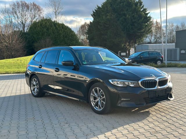 BMW 320d Touring xDrive Sport Line Pano*Navi*LED*