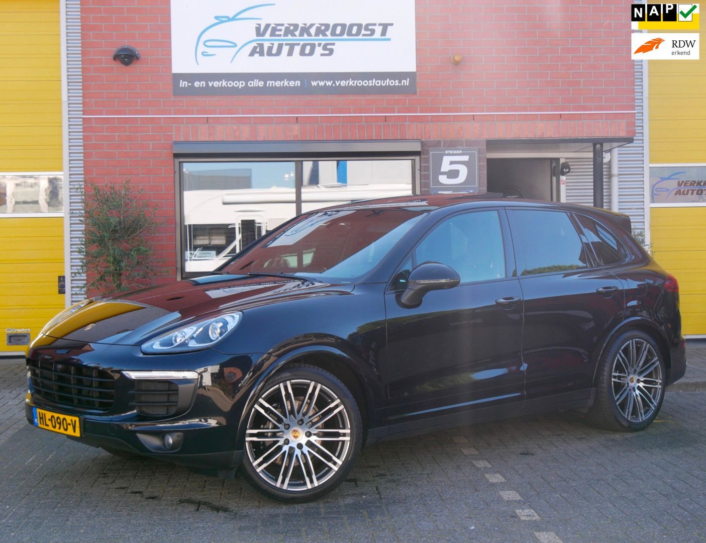 PORSCHE Cayenne