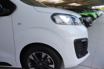 Fotografie 3 des Opel Zafira Life E 75-kWh M Tourer