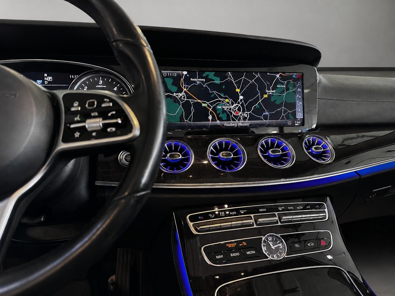 Mercedes-Benz E 220d Cabrio//NAVI//2.Hand//Massage