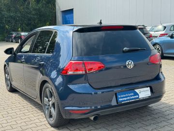 Volkswagen Golf - 10