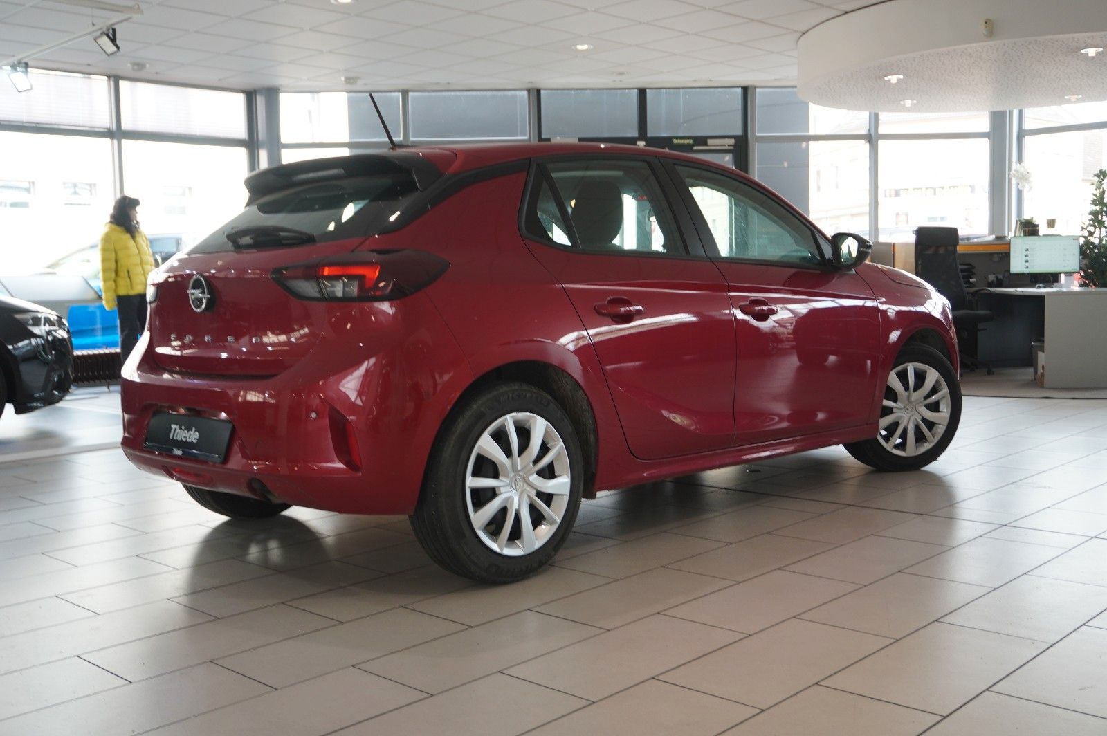 Fahrzeugabbildung Opel Corsa F 1.2 FACELIFT NAVI/LED/KAMERA/VIRT/SH/DAB