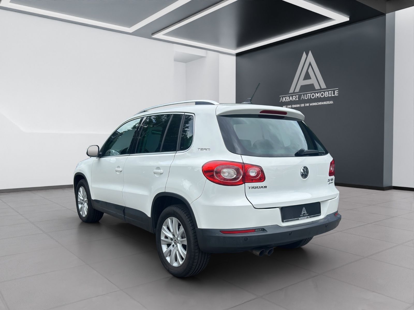 Fahrzeugabbildung Volkswagen Tiguan Team 4Motion*1.Hand*Automatik*2.0*TDI
